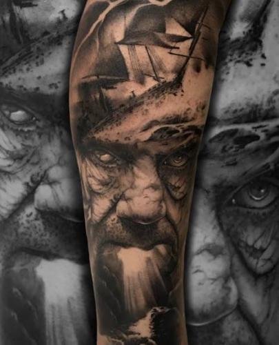 tatuaje realista  dios marino enfadado barco